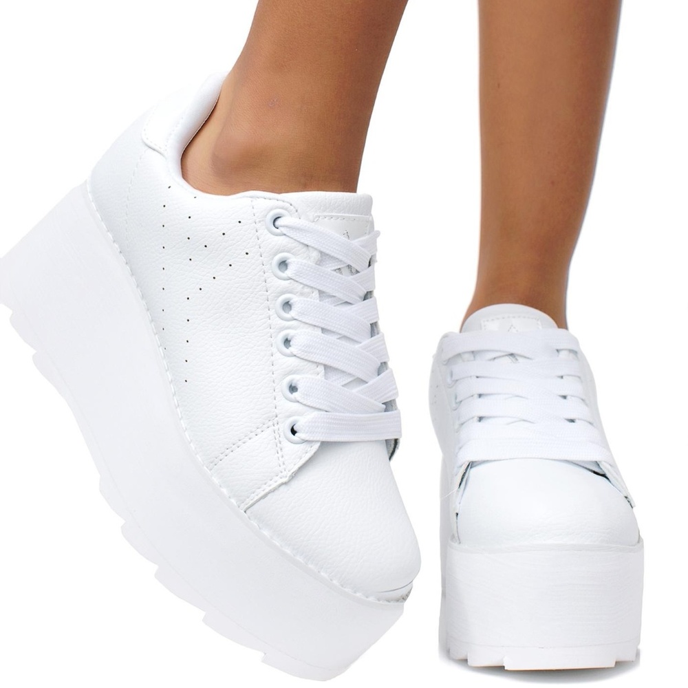 YRU lala, gently used size 7